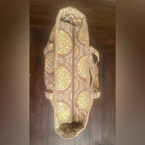 Gently used Vera Bradley travel, large tote, or baby bag. - Picture 2 of 6